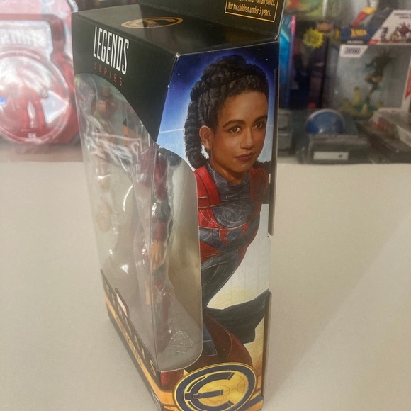 Marvel Legends Series by Hasbro - The Eternals: Makkari 6" Collectible Figure! - Picture 3 of 6